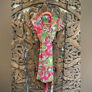 Lilly Pulitzer two piece wrap dress in a beautiful Green and Pink color.